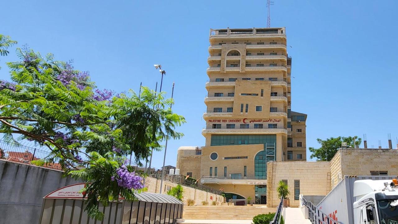 Red Crescent Guesthouse رام الله المظهر الخارجي الصورة