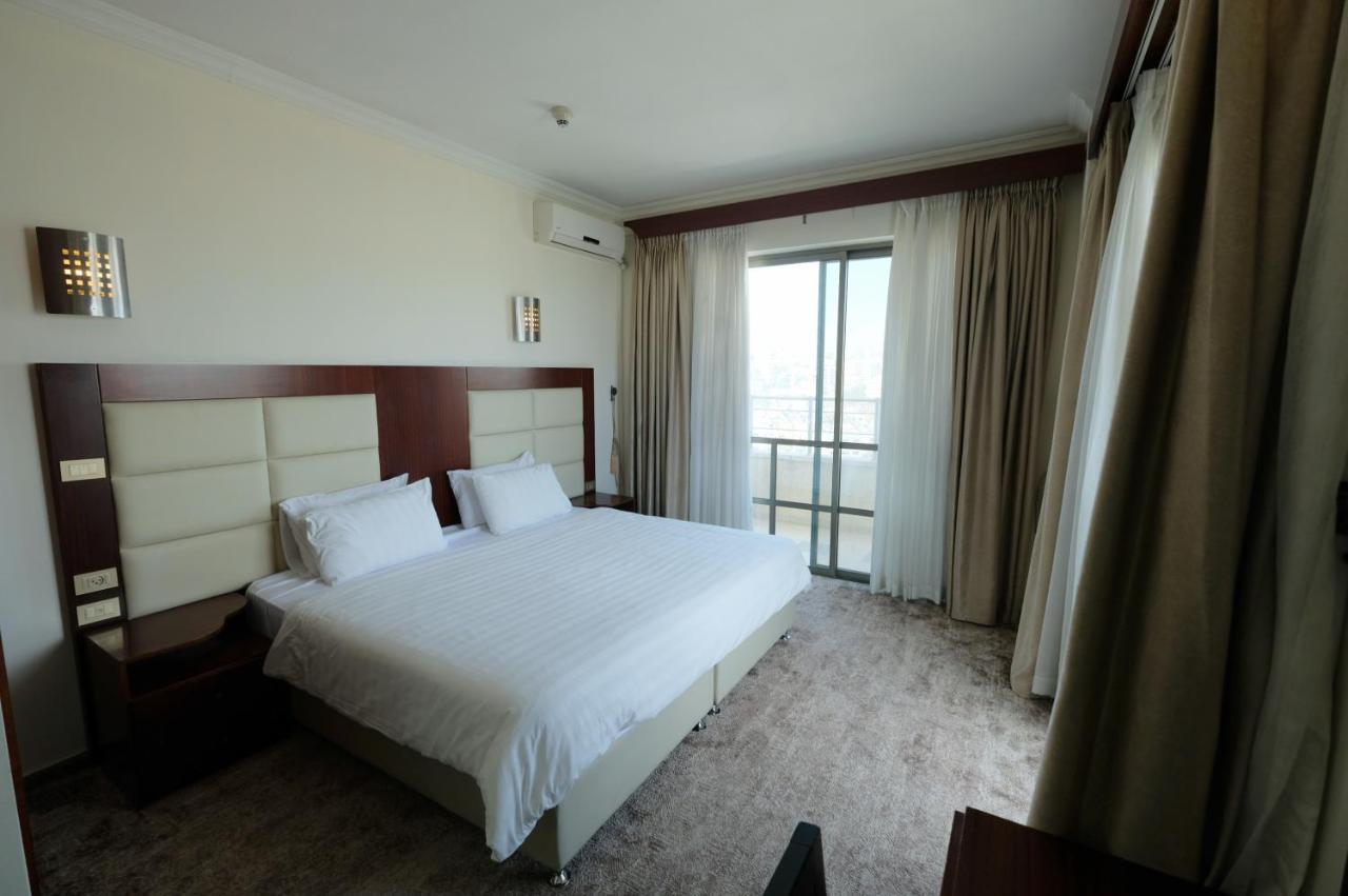 Red Crescent Guesthouse رام الله المظهر الخارجي الصورة