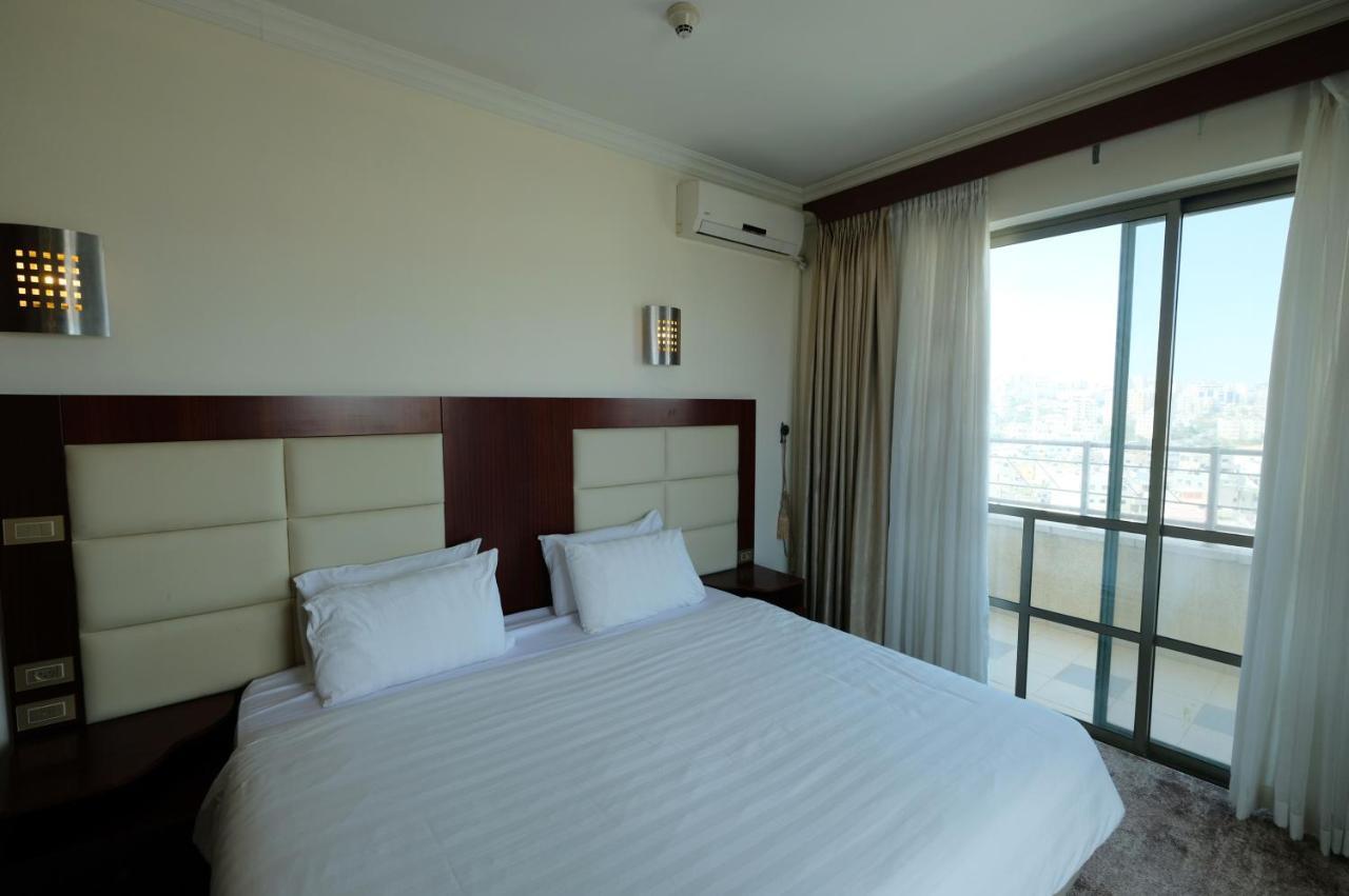 Red Crescent Guesthouse رام الله المظهر الخارجي الصورة